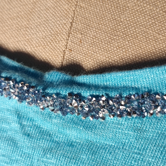 🔴 FREE w/ bundle: Ananke Linen T-Shirt 🔴 - Picture 3 of 4